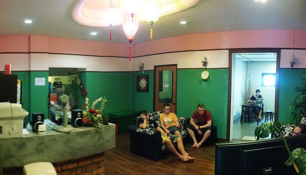 Travel Hub Guesthouse Kuala Lumpur Exterior foto