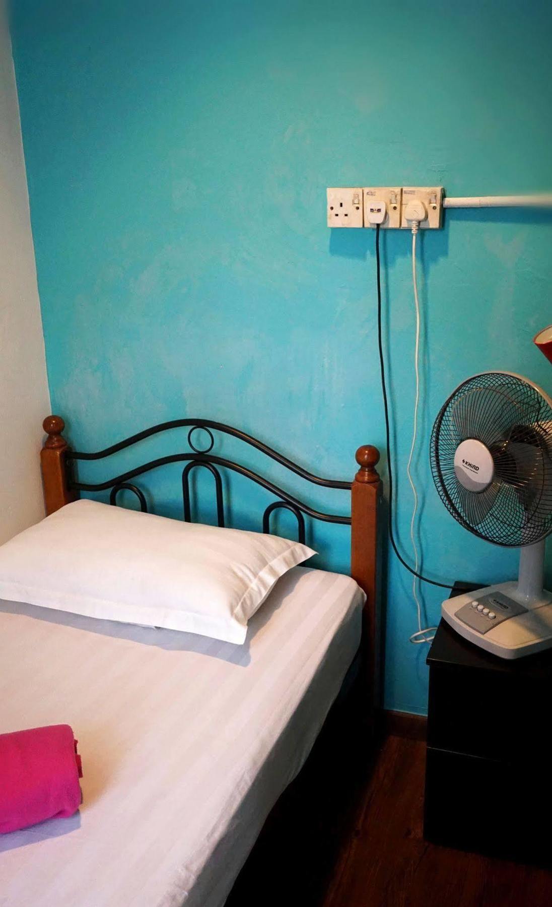 Travel Hub Guesthouse Kuala Lumpur Exterior foto