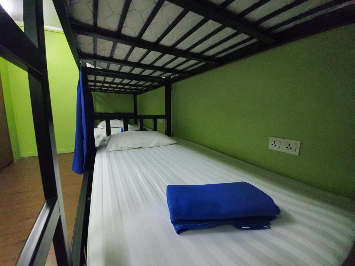Travel Hub Guesthouse Kuala Lumpur Exterior foto